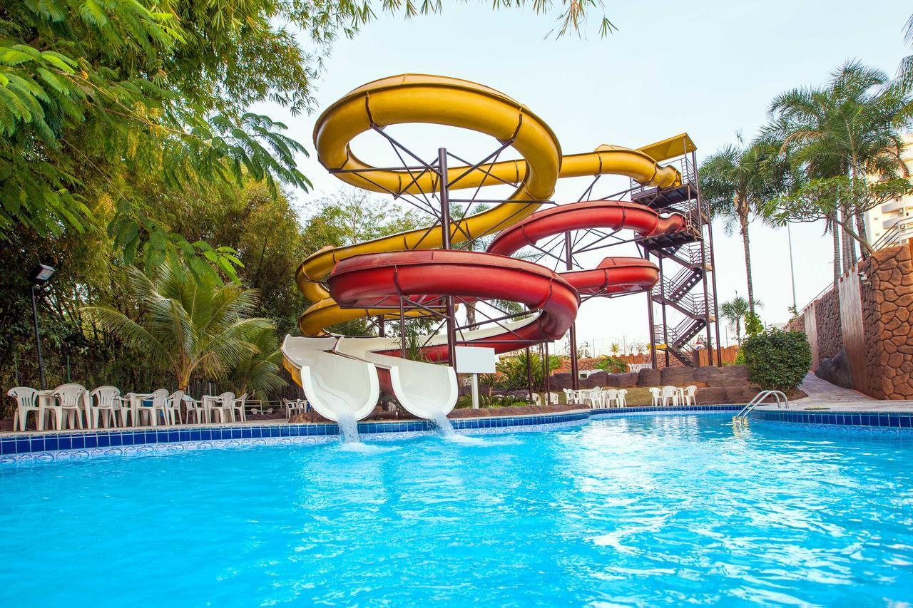 Golden Dolphin Grand Hotel - Flats Caldas Novas Bagian luar foto