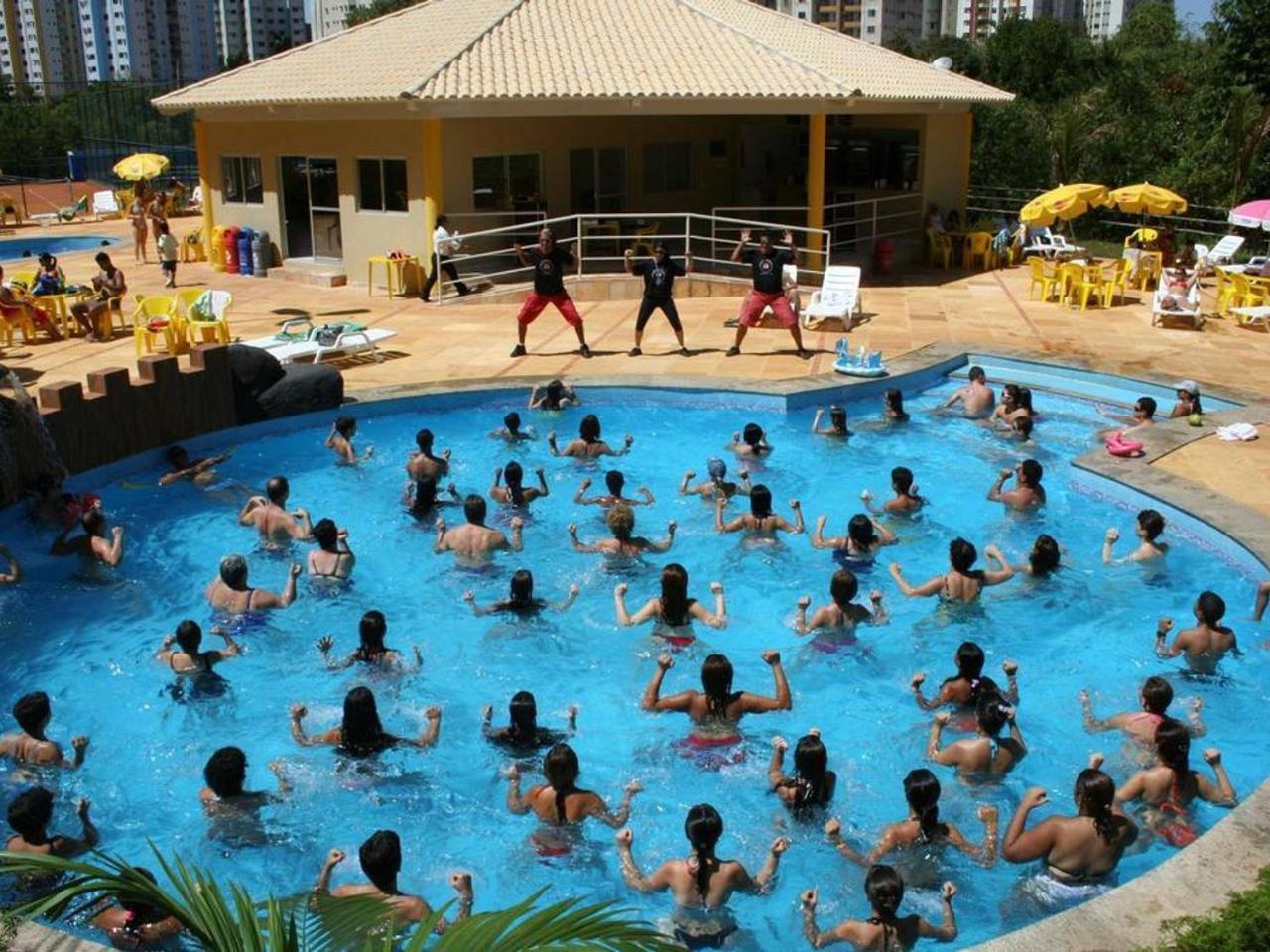 Golden Dolphin Grand Hotel - Flats Caldas Novas Bagian luar foto